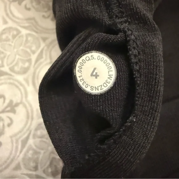 Lululemon Ebb to Street Long Sleeve Black Size 4 - Picture 13 of 16